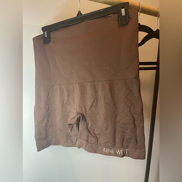 Pair of Nine West XL shaper shorts. New without tags - Picture 3 of 8